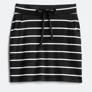 Market & Spruce Black and White Skater Mini Skirt